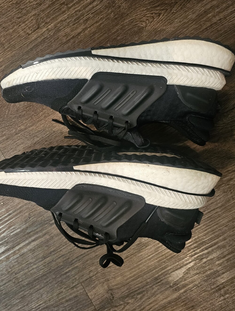 ADIDAS.... BOOST - Picture 2 of 5
